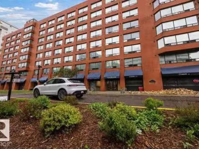 Condo for sale in Wedgewood, Alberta