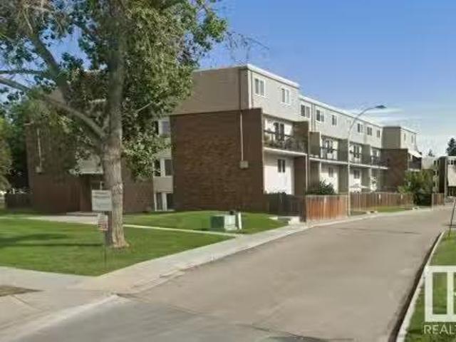 Condo for sale in Wedgewood, Alberta