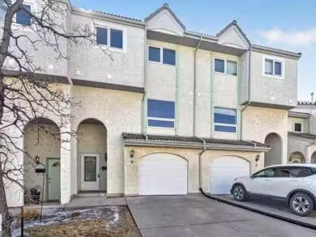 Condo for sale in Wedgewood, Alberta