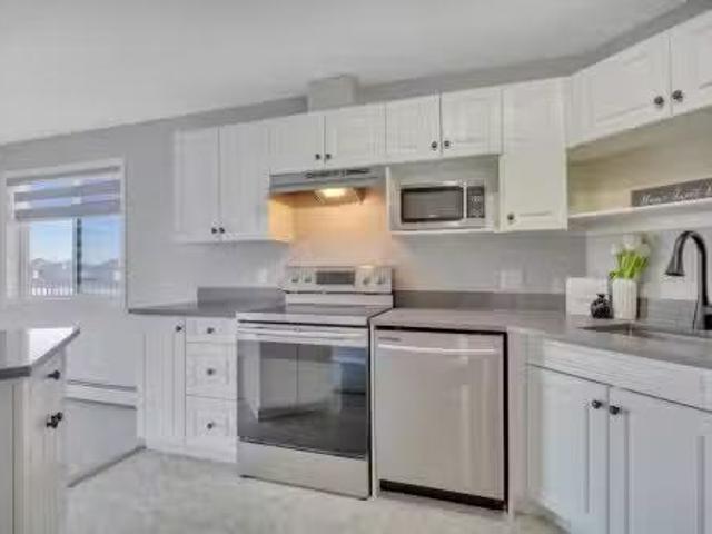 Condo for sale in Wedgewood, Alberta