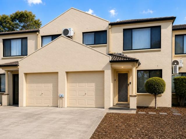 Townhouse for sale in Sydney, New South Wales
