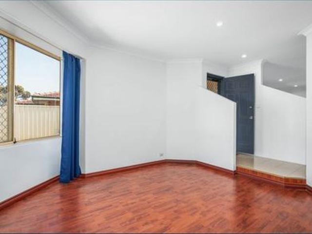 House for rent in Seville Grove, Western Australia