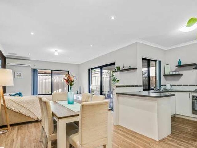 House for rent in Cockburn, Western Australia