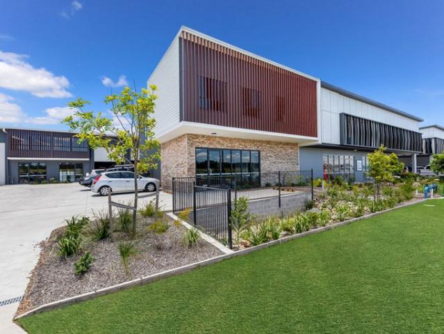 Warehouse for sale in Kings Creek, Queensland