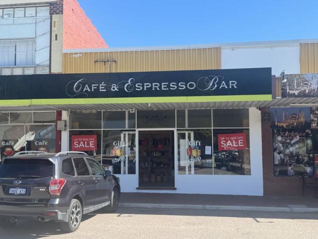 Retail for rent in Attadale, Western Australia