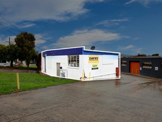 Warehouse for rent in Camerons Creek, Victoria