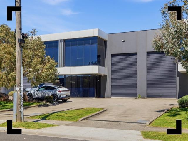 Warehouse for rent in Bayswater, Melbourne
