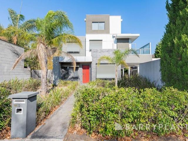 Townhouse for sale in Camerons Creek, Victoria