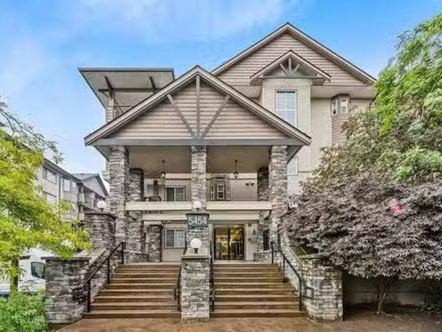 Condo for sale in Langley, British Columbia