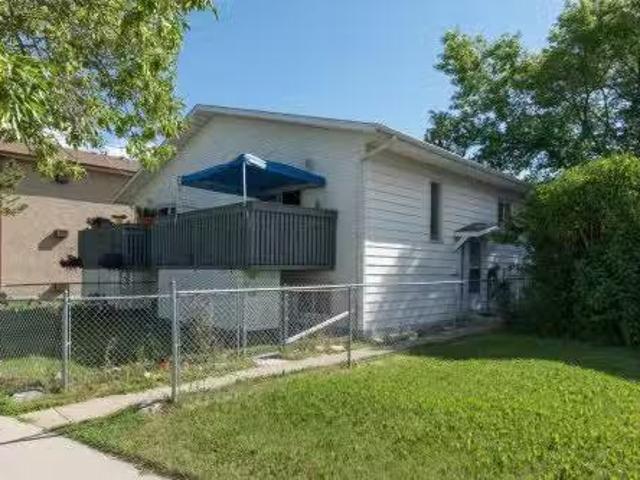 House for sale in Rolly View, Alberta