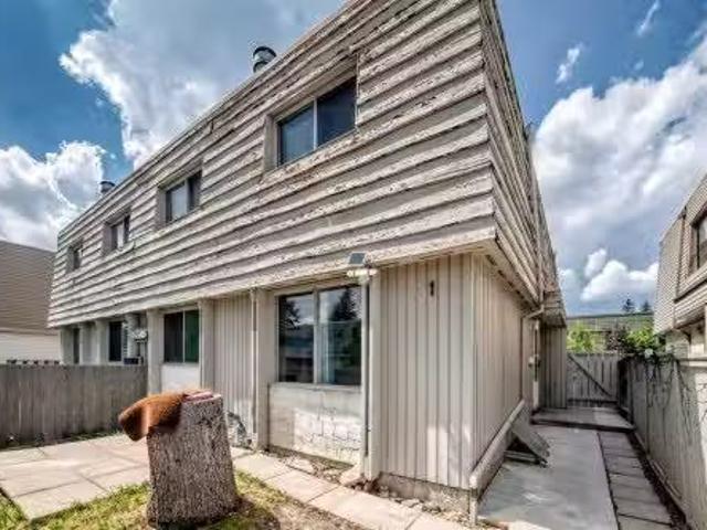 Condo for sale in Northwest, Alberta