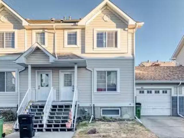 House for sale in Wedgewood, Alberta