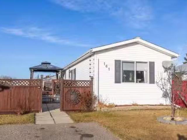 House for sale in Stony Plain, Alberta