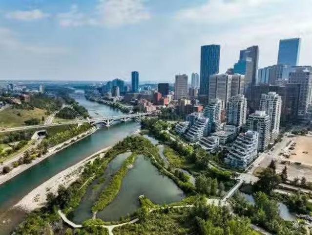 Condo for sale in Northwest, Alberta