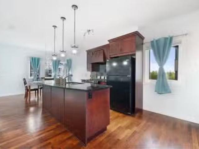 Condo for sale in Lower Mount Royal, Calgary