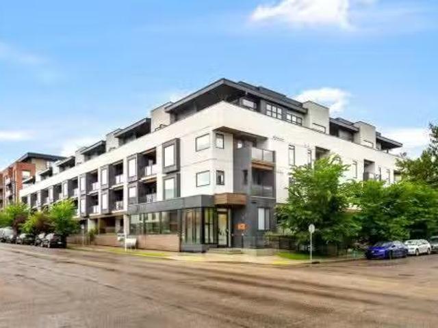Condo for sale in Northwest, Alberta