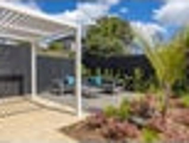 Townhouse for sale in Saint Lukes, Albert-Eden