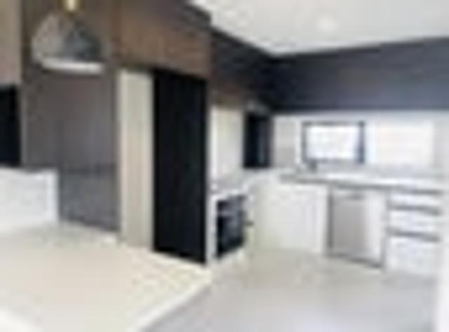 Townhouse for sale in Awhitu