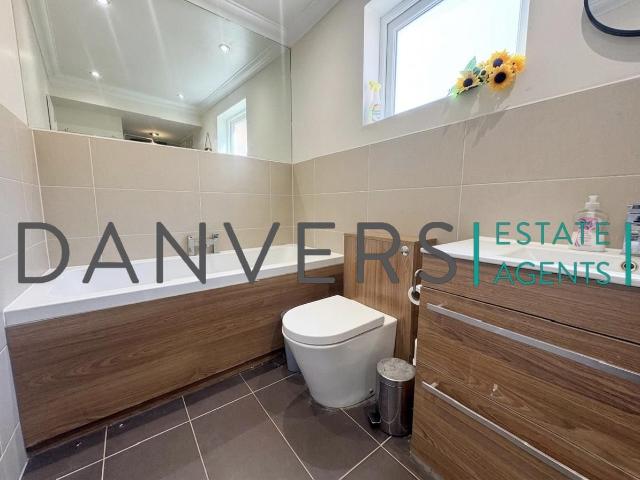 House for rent in West End, Old Wharf