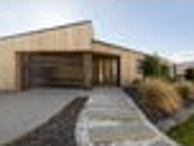 House for sale in Otakou