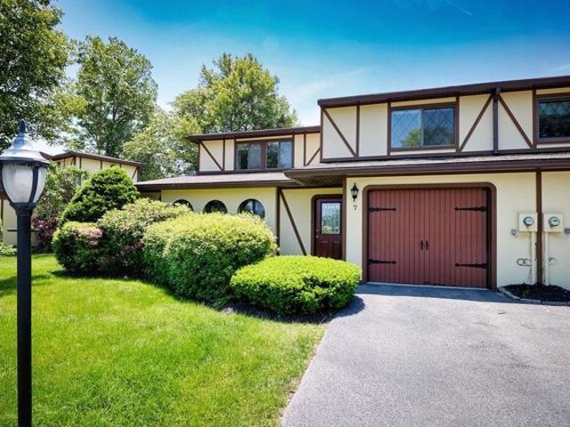 House for sale in Lagrangeville