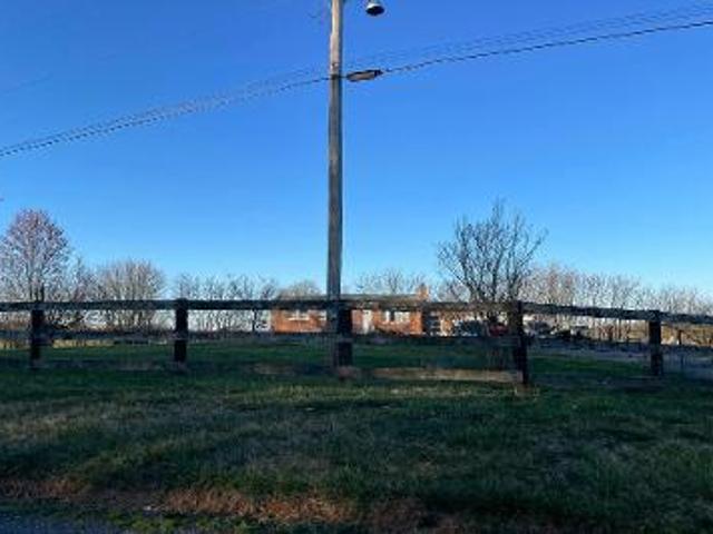 House for sale in Berryville