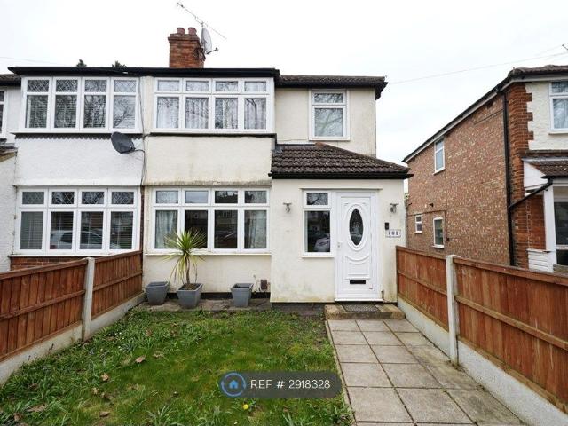 House for rent in Staines, Surrey