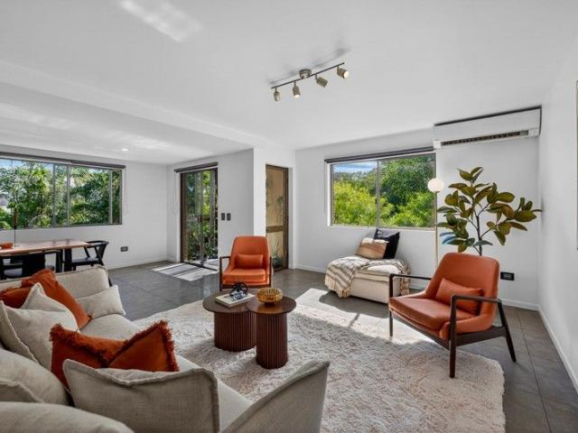 Apartment for sale in Ocean Shores, New South Wales