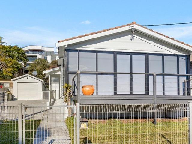 House for rent in Wollongong West, New South Wales