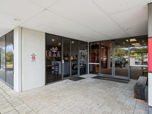 Retail for rent in Parklands, Western Australia