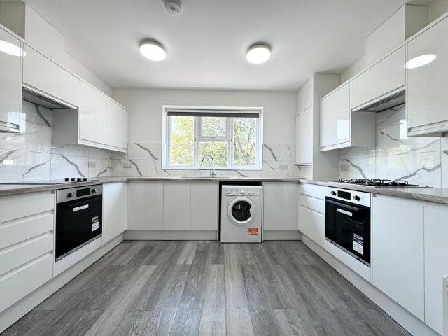 House for rent in Stroud Green, Greater London