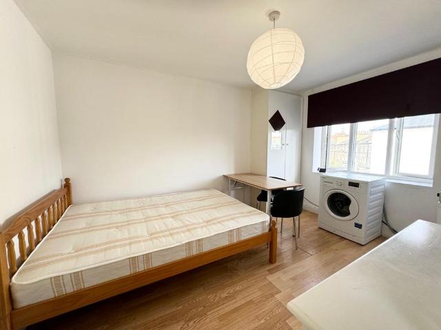 Apartment for rent in Stroud Green, Greater London