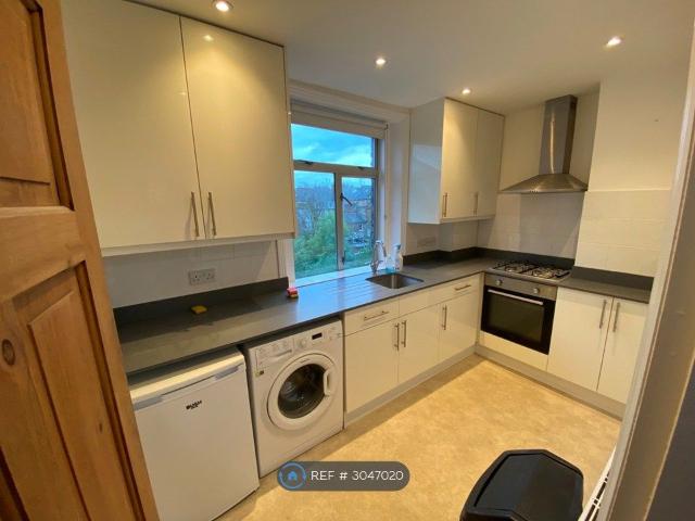 Apartment for rent in Stroud Green, Greater London