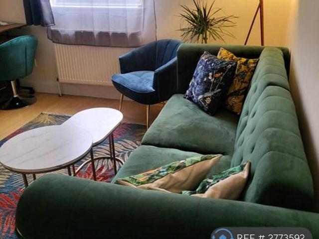 Apartment for rent in Stroud Green, Greater London
