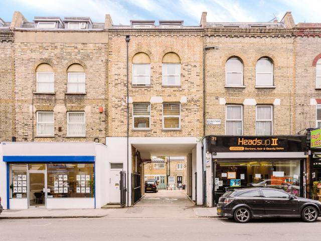 Apartment for rent in Stroud Green, Greater London