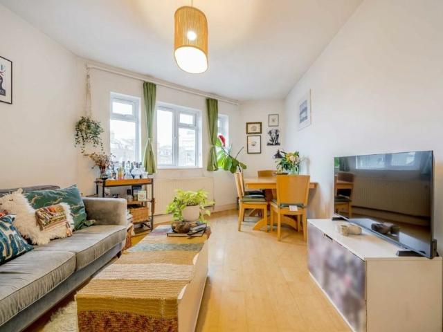 Apartment for rent in Stroud Green, Isle Of Man