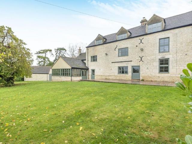 House for rent in School House, Gloucestershire