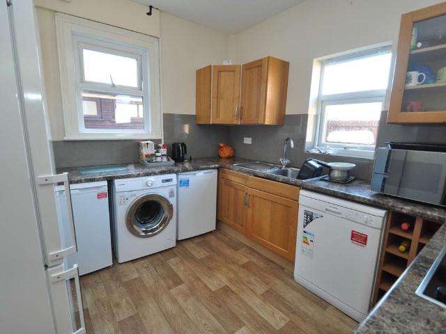Room for rent in White City, Gloucester