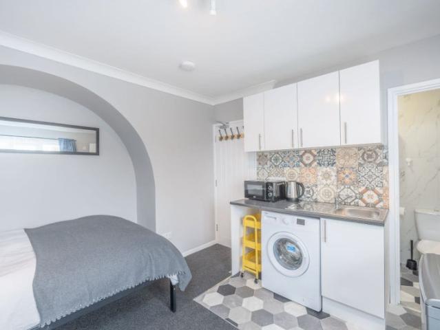 Studio for rent in Arbury, Cambridgeshire