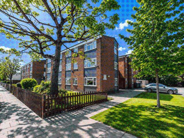 Apartment for rent in Lane, Greater London