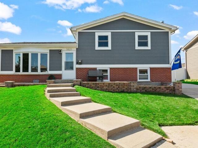 House for sale in Oak Forest, Illinois