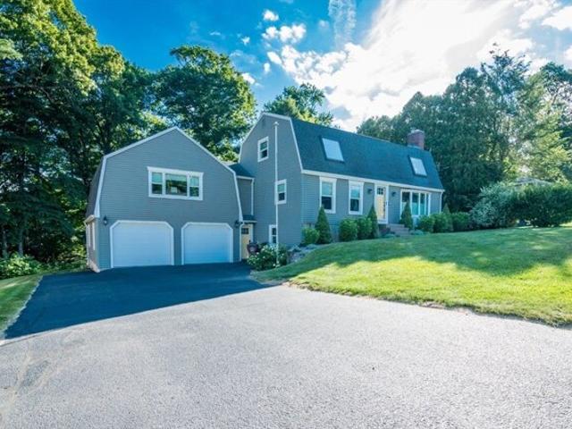 House for sale in Hampden, Massachusetts
