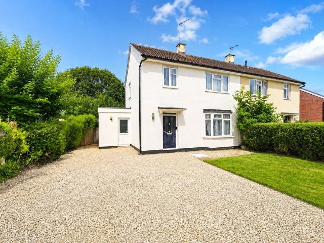 House for rent in Clewer Village, Windsor