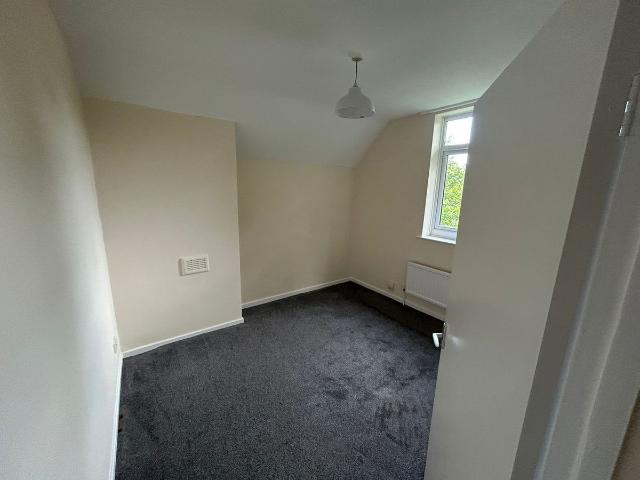 House for rent in Sheffield Lane Top, Firth Park