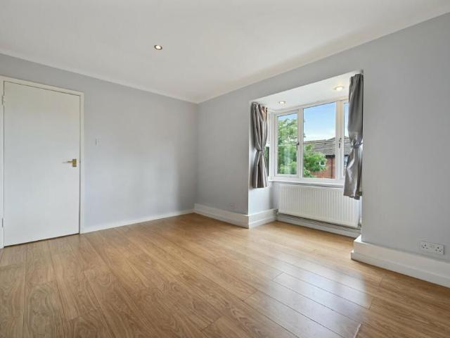 Apartment for rent in South Bermondsey, Greater London