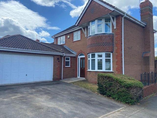 House for rent in Burnedge, Greater Manchester