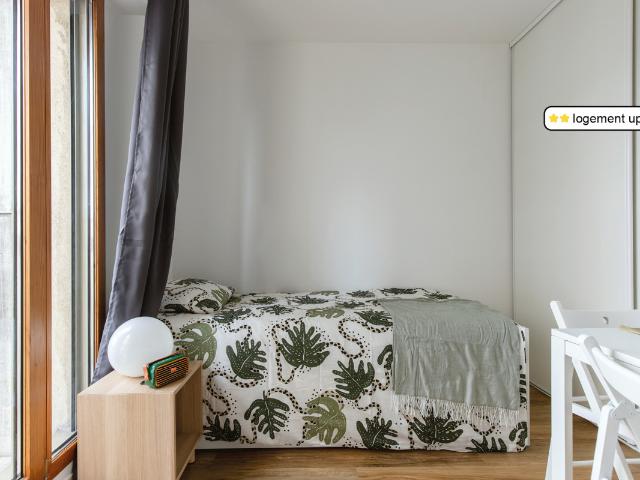 Studio location à Nanterre, Clichy