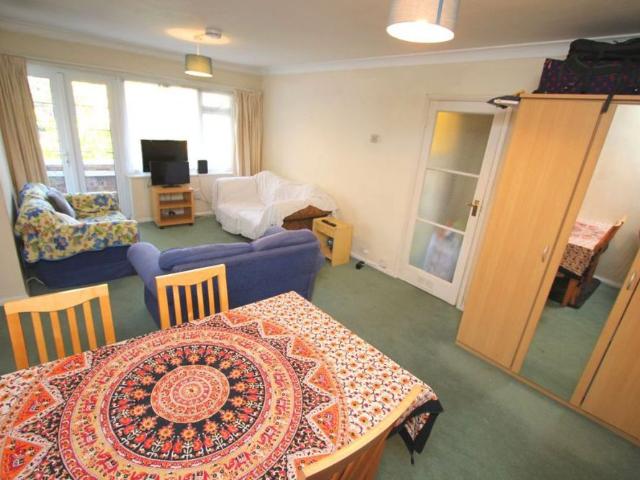 Apartment for rent in Surbiton, Greater London