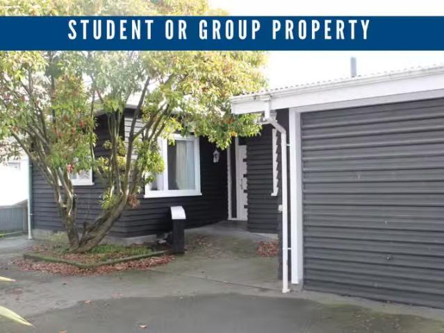 House for rent in Chaslands, Canterbury