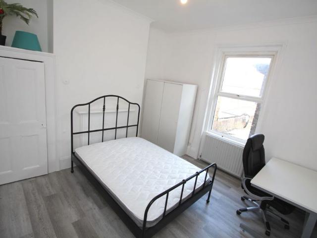 Apartment for rent in Surbiton, Greater London